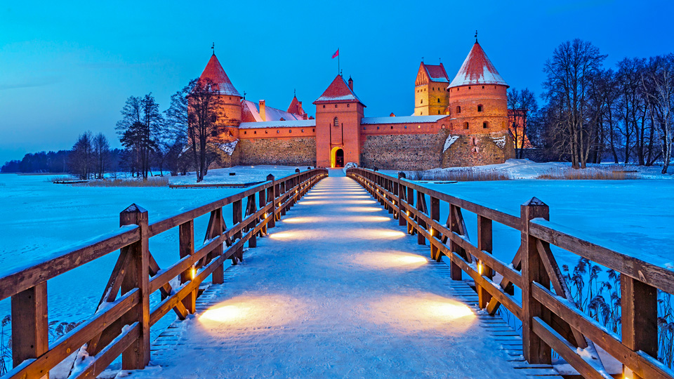 Historische Burganlage Trakei nahe Vilnius - (Foto: ©VladimirSklyarov/istock.com)